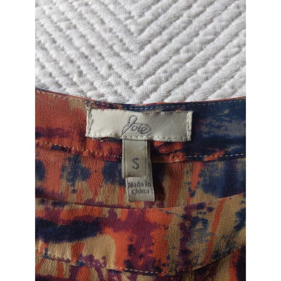 Joie Southwestern Print Silk Top Tribal Pattern Relaxed Fit Size S Boho - Picture 3 of 8